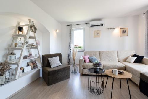 Apartman 6 + 2 in บาร์บัน