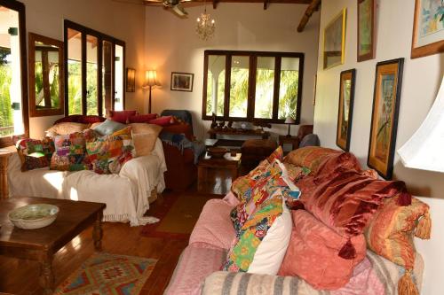 Shared lounge/TV area, Triple Room Bed and Breakfast main House in Portsmouth