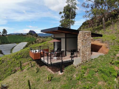 Glamping en Guatape Wifi Jacuzzi