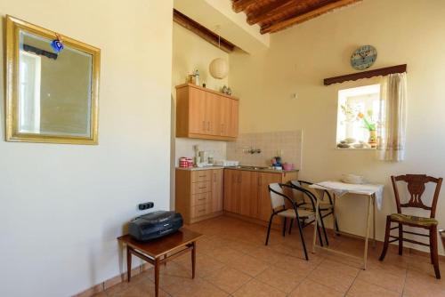 Ανώι - The Upper Storey, Kimolos (foto 4)
