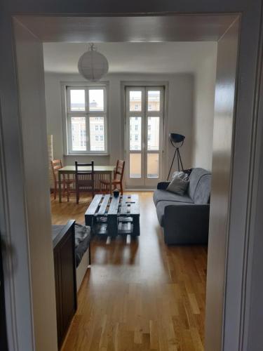 Zwei Charmante Privatzimmer mit Wohnbereich in zentraler Berliner Wohnung, Berlin (photo 9)