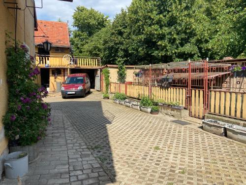 Ubytování u babičky (Ubytovani u babicky) in Počedělice