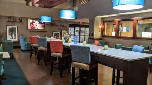Hampton Inn & Suites Jacksonville Beach Boulevard/Mayo Clinic, Jacksonville (Foto 7)