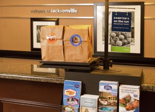 Foto - Hampton Inn & Suites Jacksonville-Airport