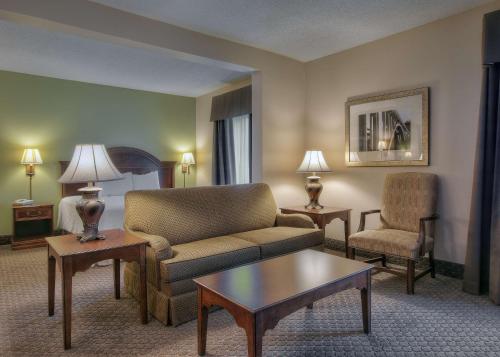Hampton Inn Kingsport - image 2