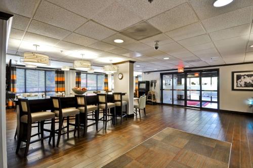 Hampton Inn Overland Park