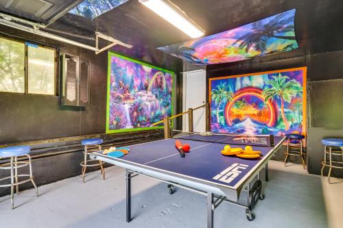 Tobyhanna Vacation Rental Game Room and Trampoline!