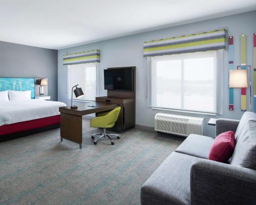 Hampton Inn & Suites Lubbock - image 6