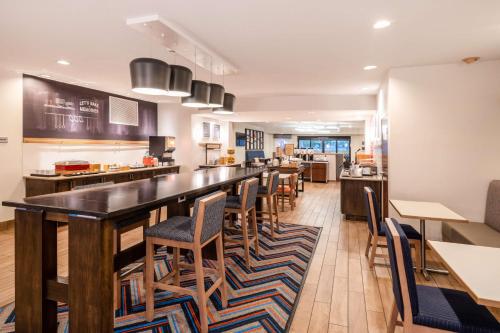 Hampton Inn by Hilton Irvine East - Lake Forest in Foothill Ranch, USA