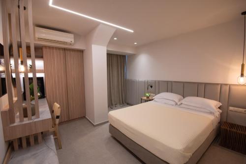 Paralimnio Suites - image 7