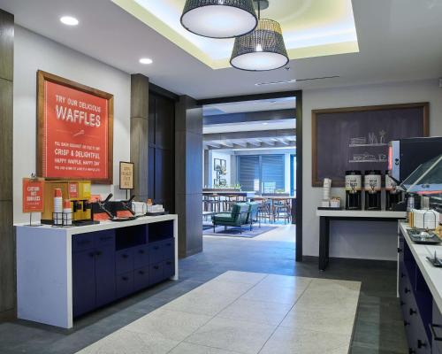 Hampton Inn By Hilton & Suites Los Angeles/Sherman Oaks