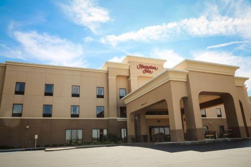 . Hampton Inn Morehead