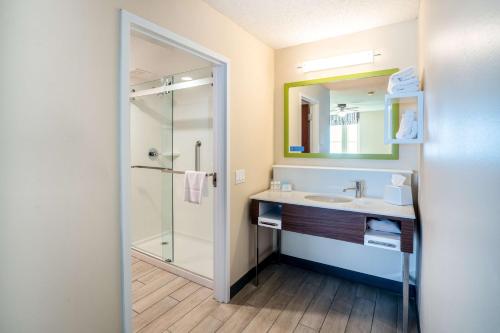 Hampton Inn & Suites West Little Rock - image 11