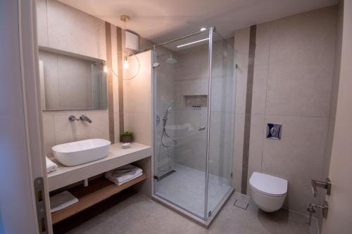 Paralimnio Suites - image 10