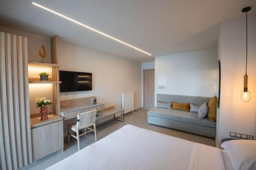 Paralimnio Suites - image 9