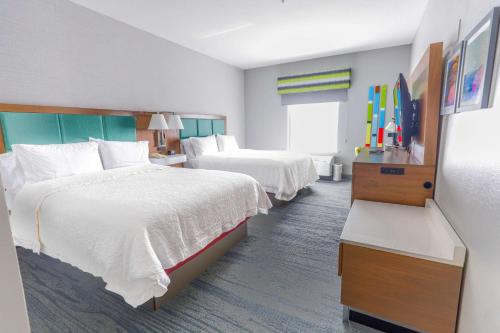 Hampton Inn & Suites Bay City