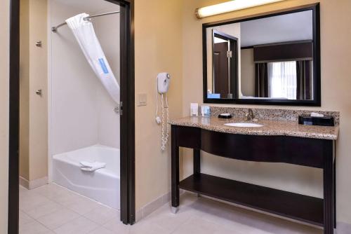 2 bedrooms, 2 beds