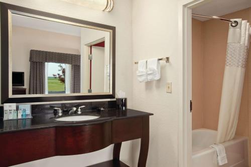 Hampton Inn & Suites Millington