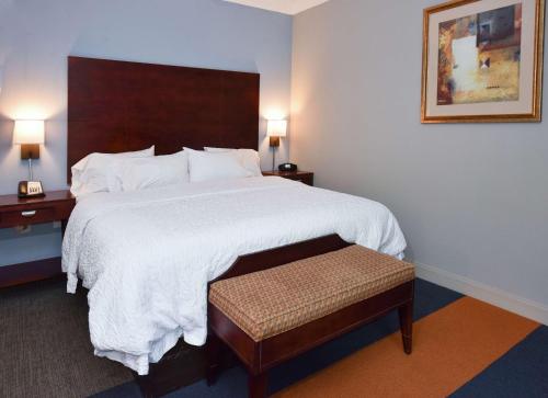 Hampton Inn Alexander City - image 10