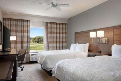 2 bedrooms, 2 beds
