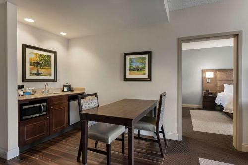 Hampton Inn & Suites Montgomery-EastChase