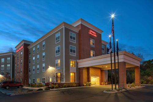 Hampton Inn&Suites Exeter - Hotel