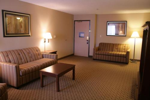 Hampton Inn By Hilton Olathe