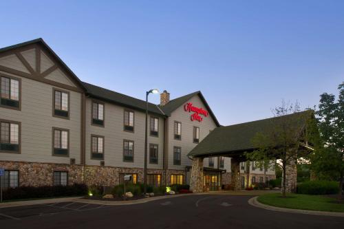 Photo - Hampton Inn Kansas City The Legends