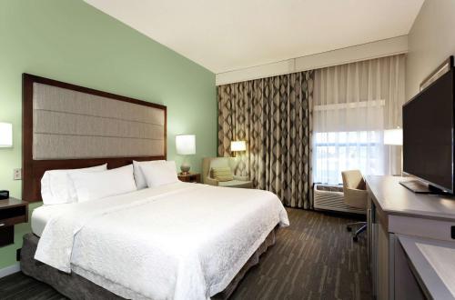 Hampton Inn Melbourne - image 11