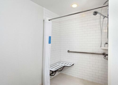 Hampton Inn Melbourne - image 8
