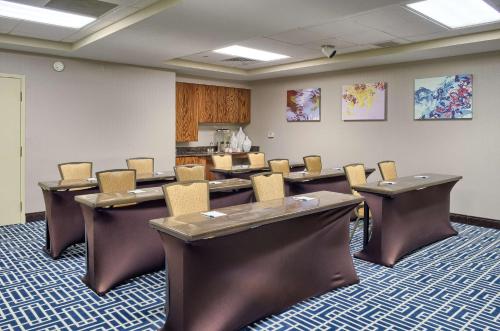 Homewood Suites by Hilton Mobile - image 7