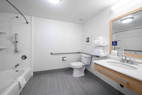 Hampton Inn & Suites Modesto - Salida - image 5