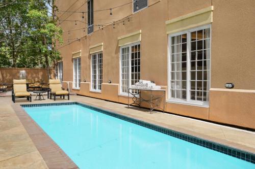 Hampton Inn By Hilton New Orleans-St. Charles Ave./Garden District