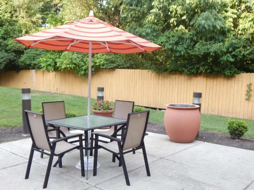 Hampton Inn Heath - image 13