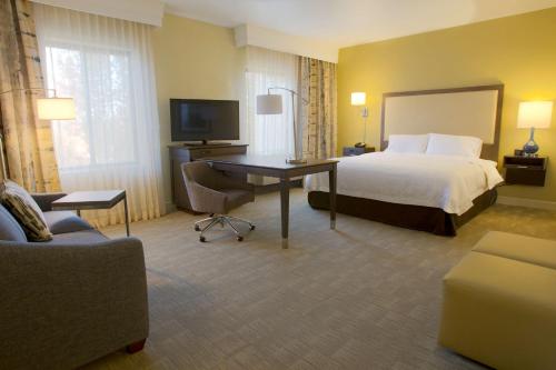 Hampton Inn & Suites Nampa at the Idaho Center - image 10