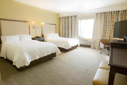 2 double beds