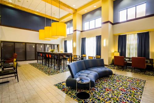 Hampton Inn & Suites Natchez