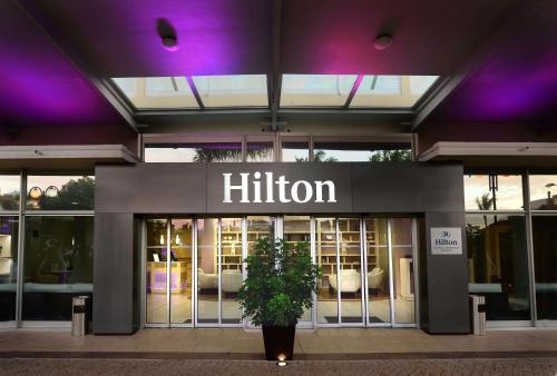 . Hilton Noumea La Promenade Residences
