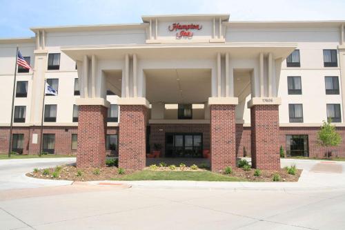 Photo - Newly Renovated Hampton Inn Omaha West Lakeside