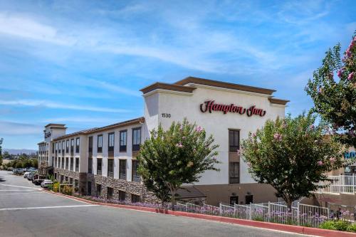 Hampton Inn By Hilton And Suites Norco