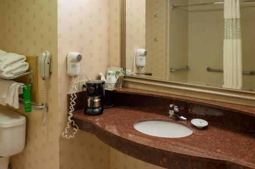 Hampton Inn Oxford/West - image 7