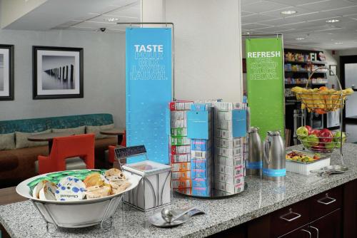 Hampton Inn Juno Beach - image 6