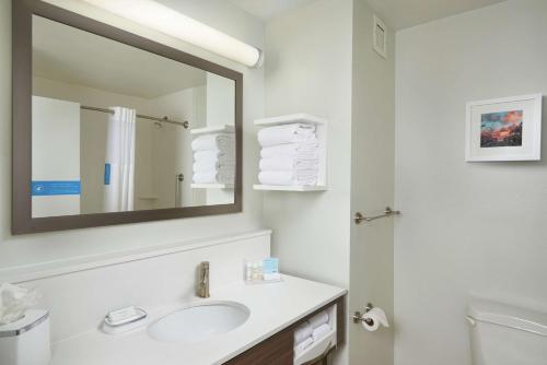 Hampton Inn Juno Beach - image 13