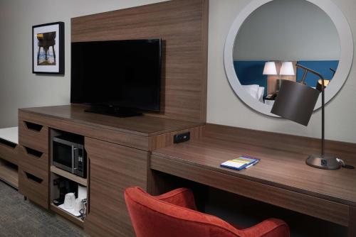 Hampton Inn Juno Beach - image 3