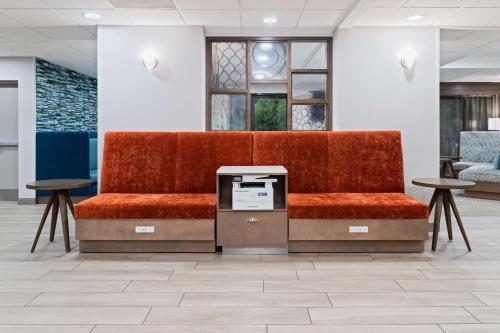 Hampton Inn Perry - image 11