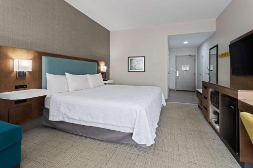 Hampton Inn Perry - image 12