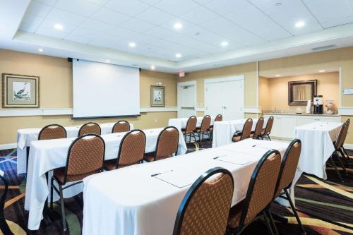 Hampton Inn by Hilton Moss Point Pascagoula - 회의실/연회장