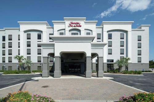 Hampton Inn & Suites Panama City Beach-Pier Park Area - image 2