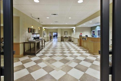 Hampton Inn By Hilton & Suites Plattsburgh