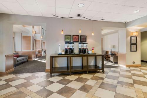 Hampton Inn By Hilton & Suites Plattsburgh